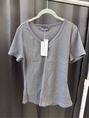 Ribbed V-Neck Short Sleeve Tee - Gray